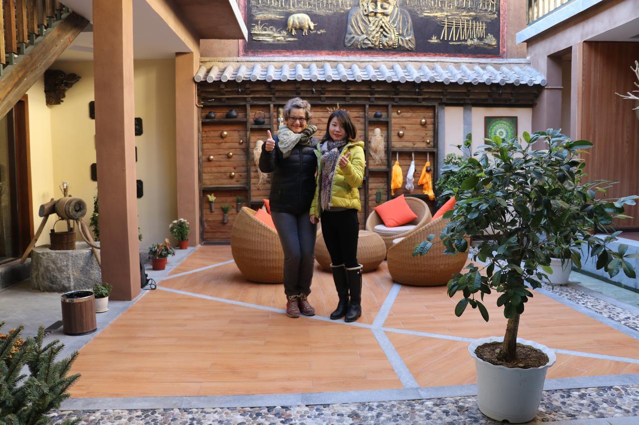 Blossom Dynasty Inn Shangri-La Exterior foto